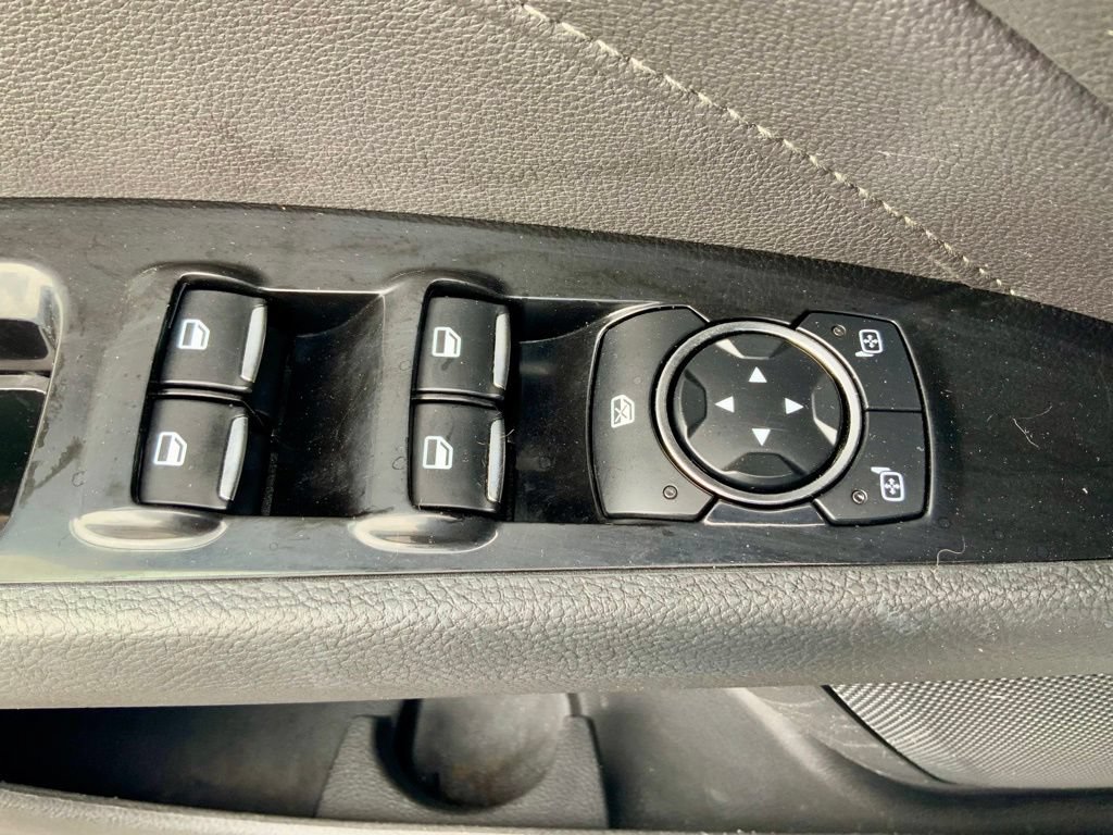 Used 2013 Ford Fusion Energi Titanium w/ Driver Assist Pkg FWD image 19