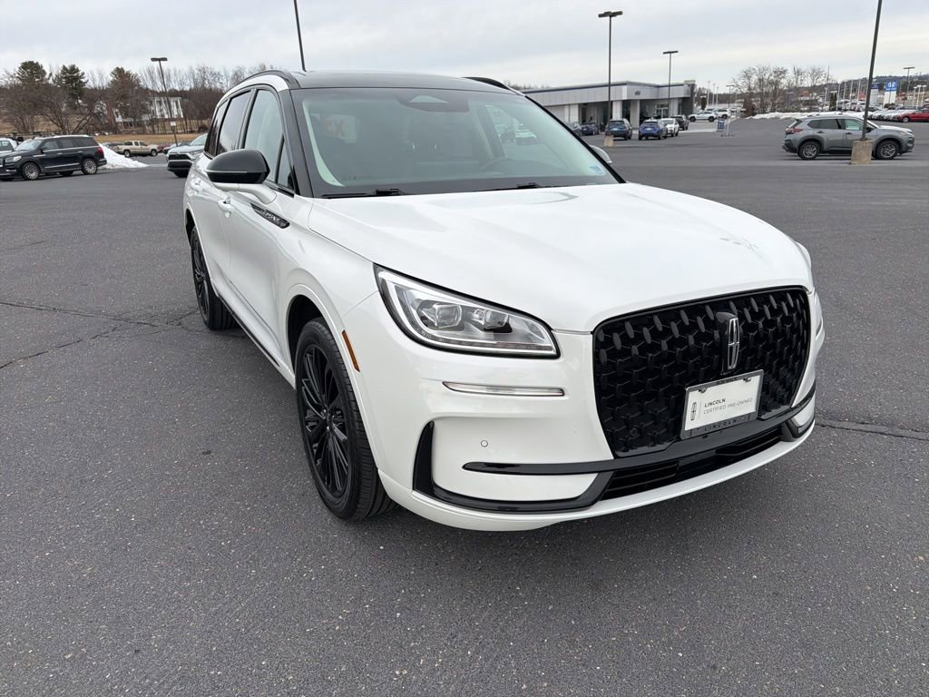 Used 2023 Lincoln Corsair Reserve w/ Equipment Group 201A image 7