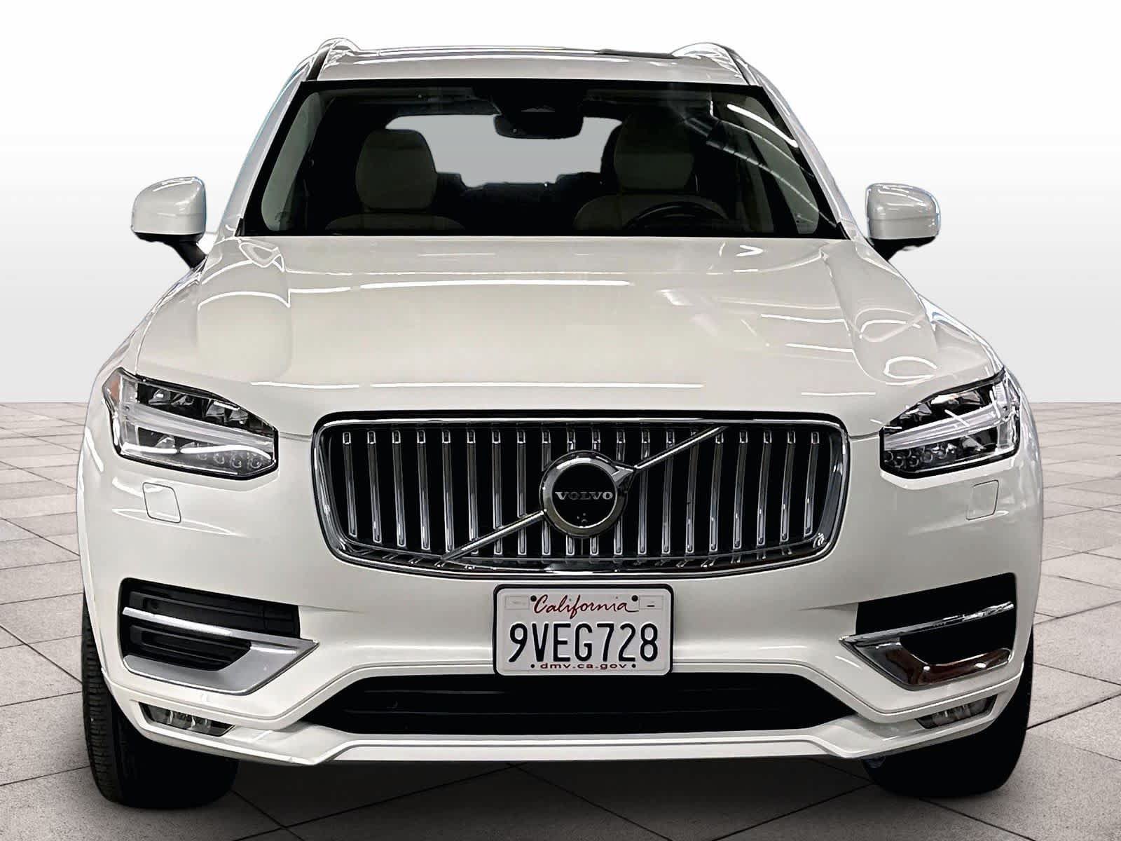 Used 2024 Volvo XC90 B6 Plus AWD/4WD image 3