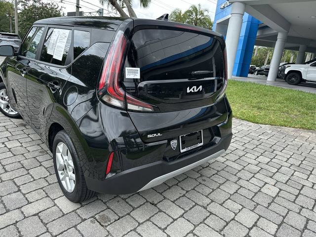 Used 2024 Kia Soul LX w/ Option Group 015 FWD image 12