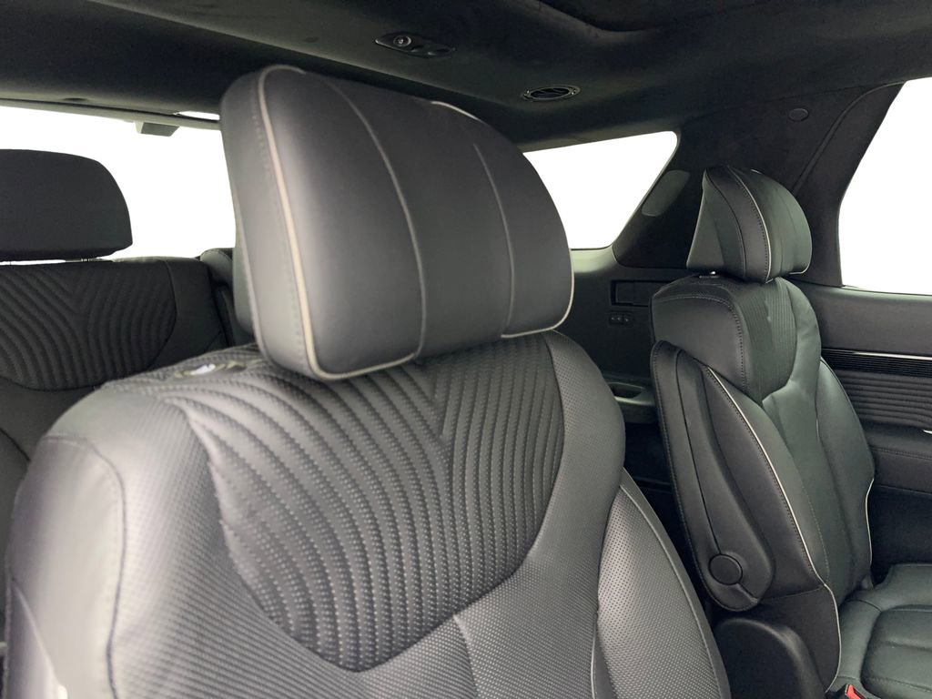 Used 2024 Hyundai Palisade Calligraphy FWD image 42