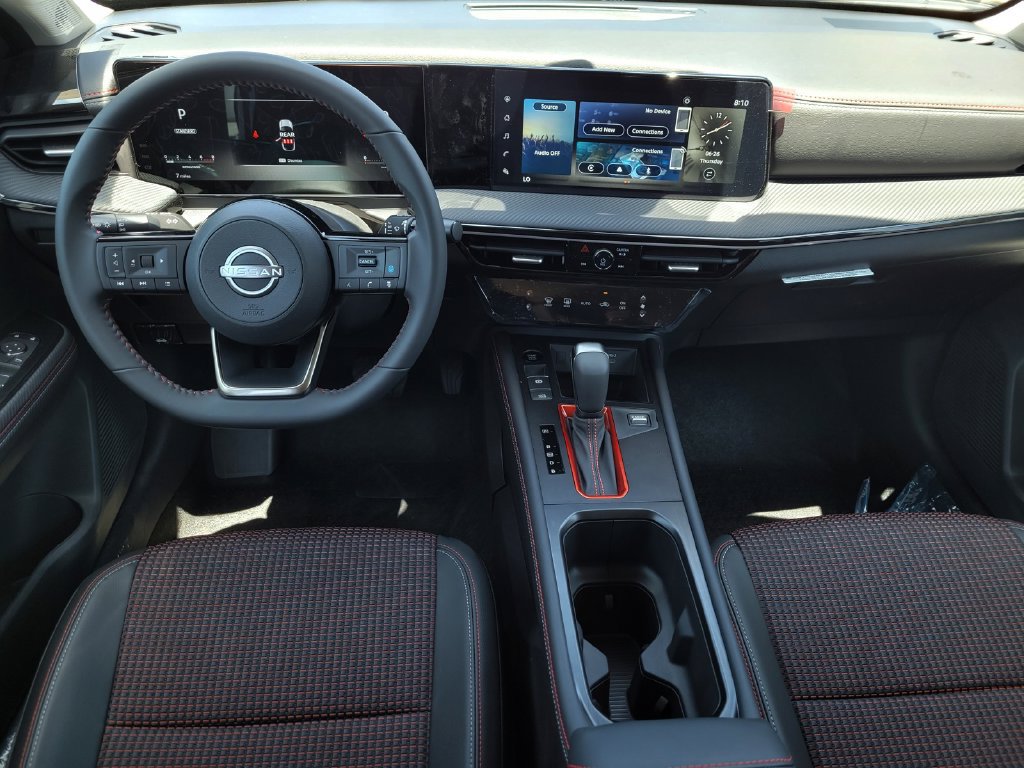 New 2025 Nissan Kicks SR FWD image 6