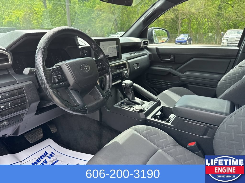 Used 2024 Toyota Tacoma SR AWD/4WD image 22