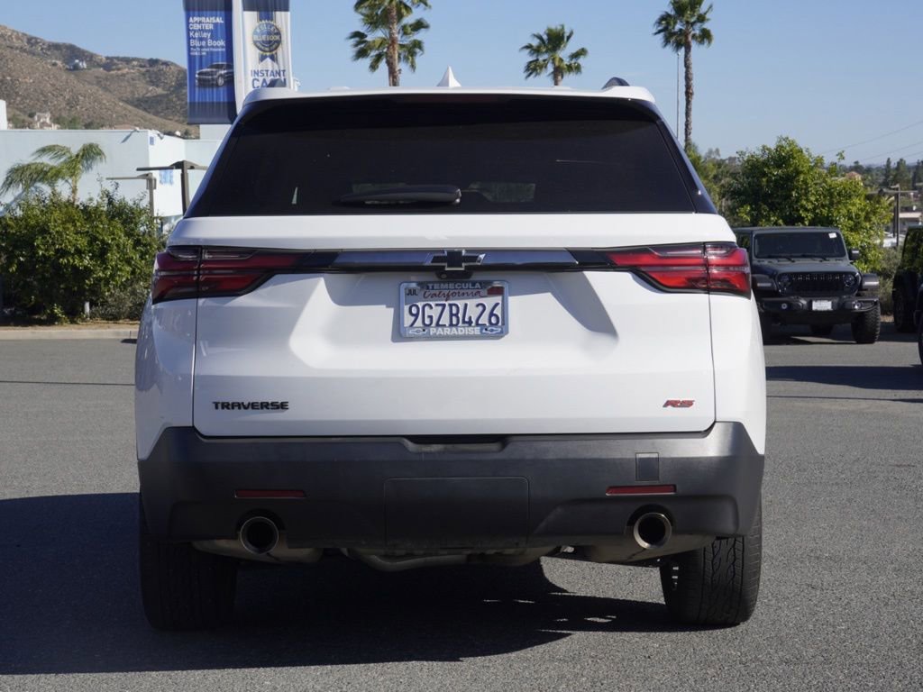 Used 2023 Chevrolet Traverse RS w/ LPO, Cargo Package image 5
