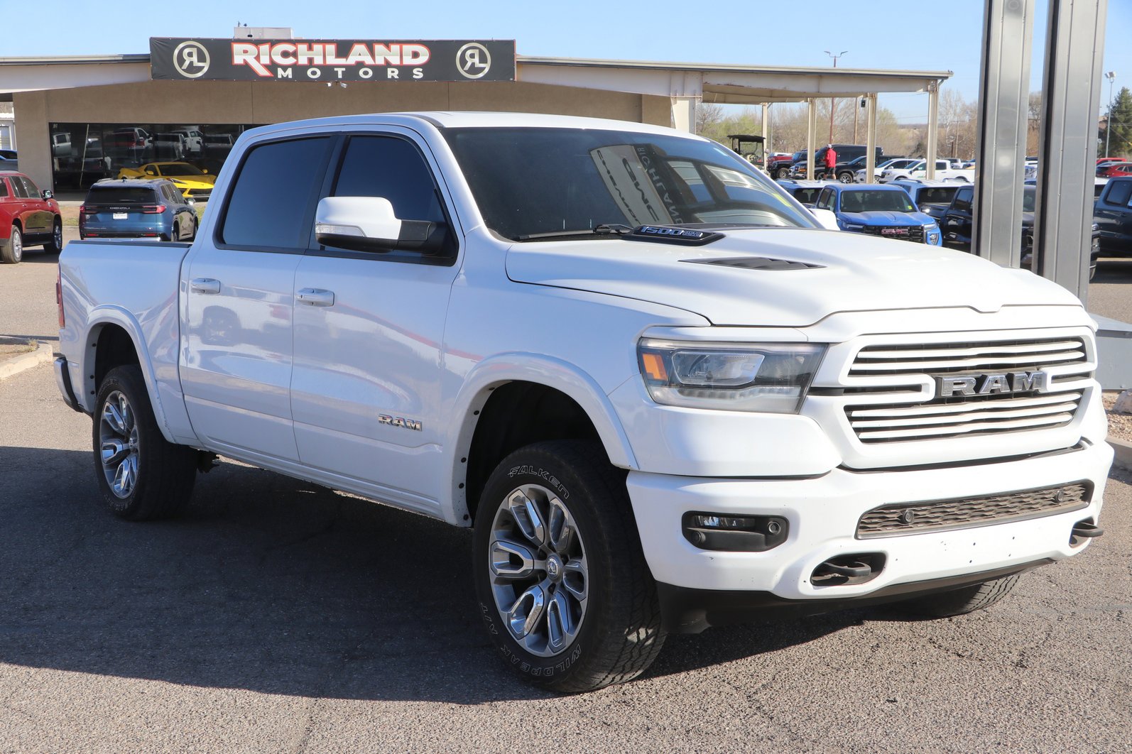 Used 2021 GMC Sierra 2500 AT4 w/ Gooseneck/5TH Wheel Package image 1