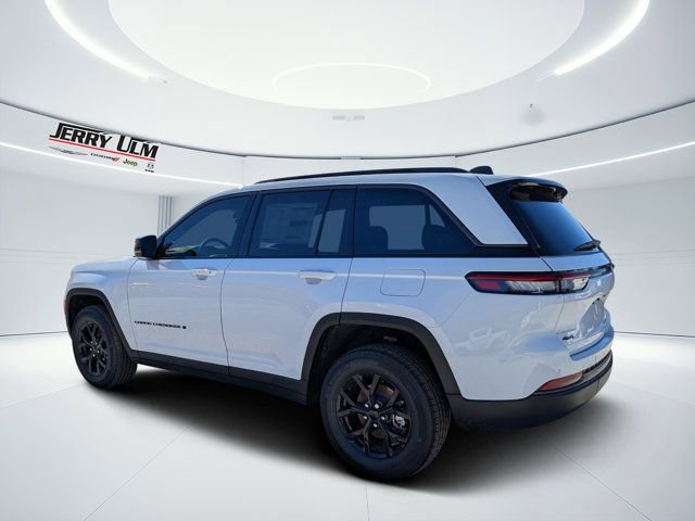 New 2026 Jeep Grand Cherokee Laredo image 5