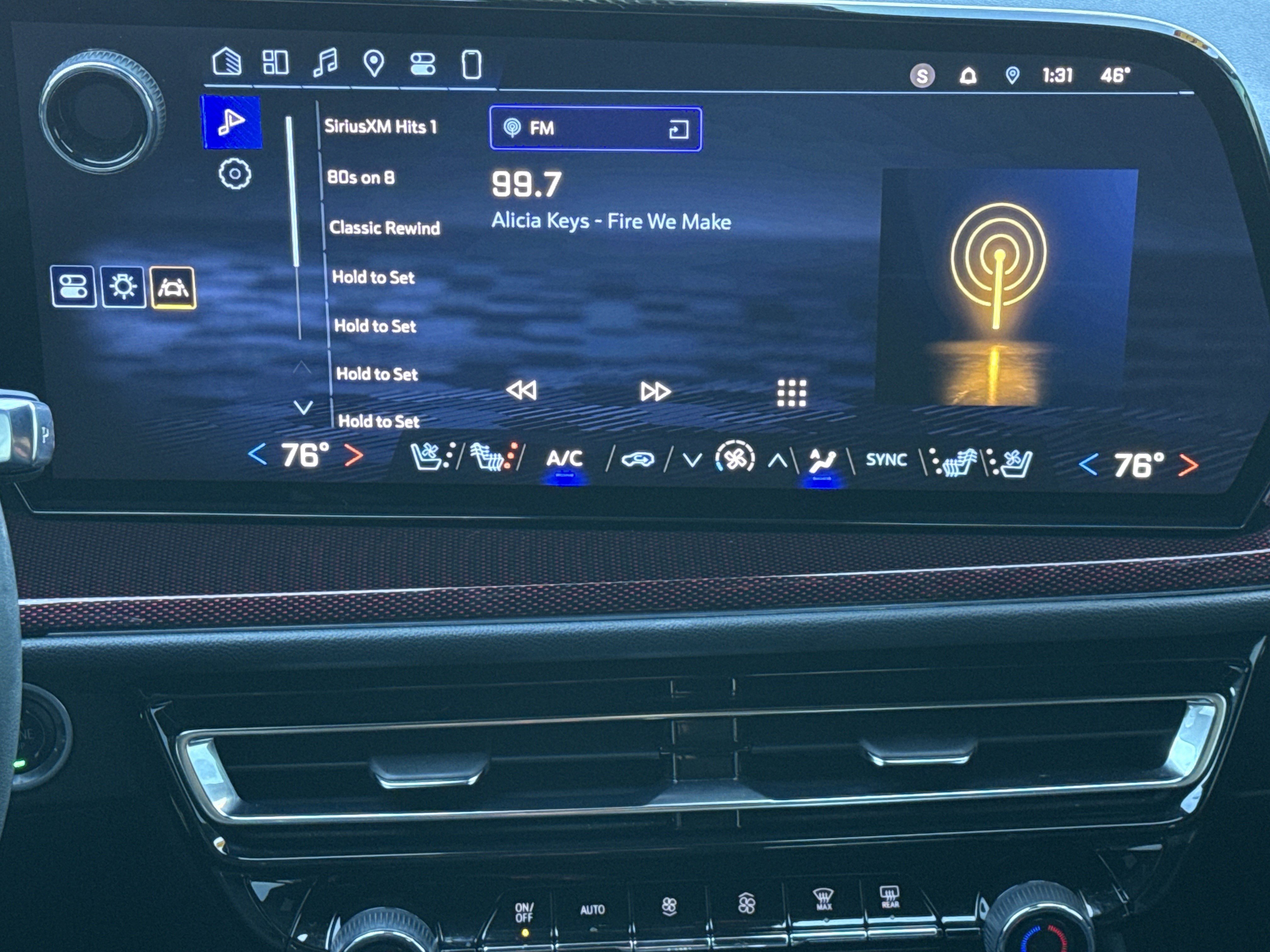 Certified 2024 Chevrolet Traverse RS image 34