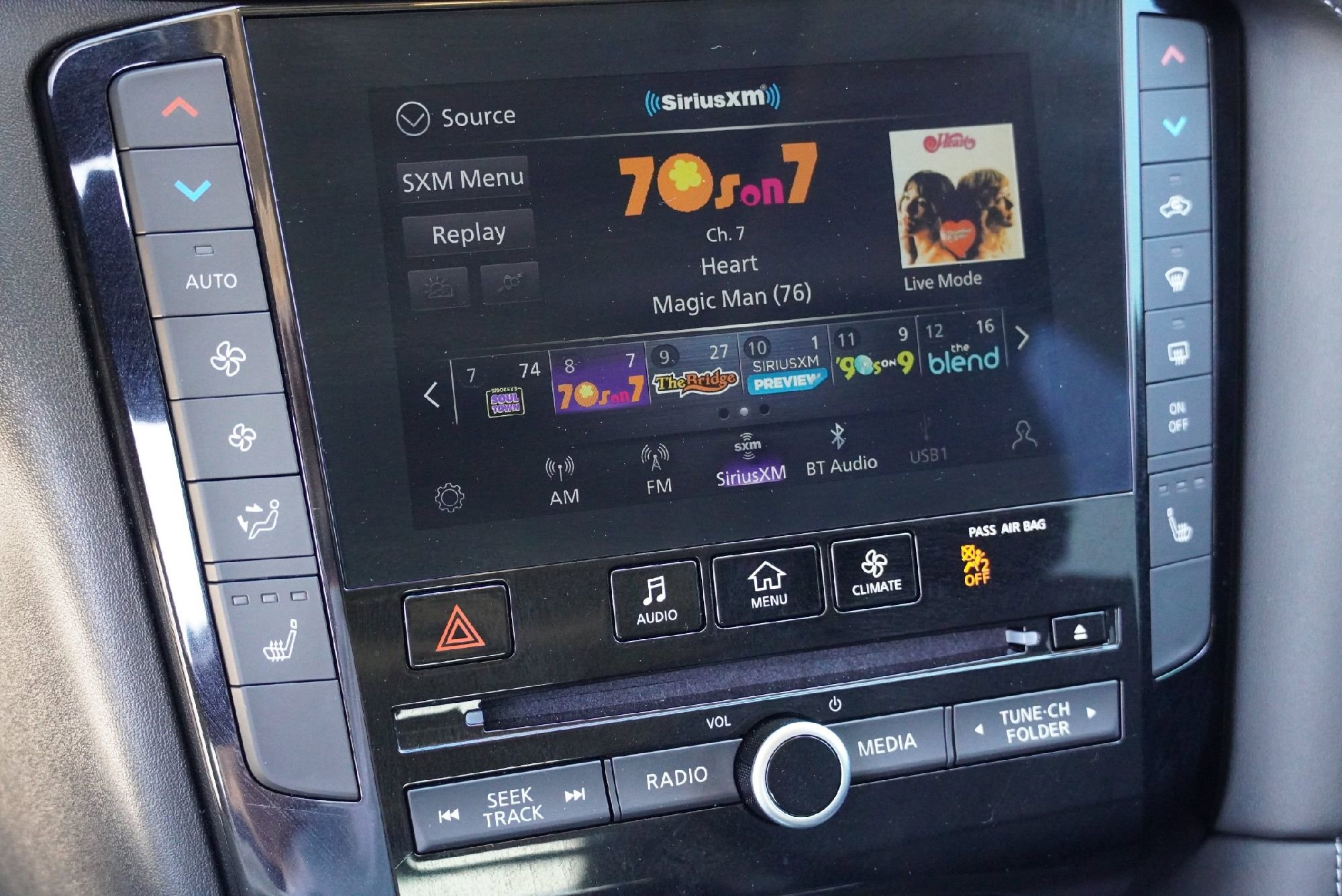 Certified 2024 INFINITI QX50 Luxe w/ Accent Package image 13