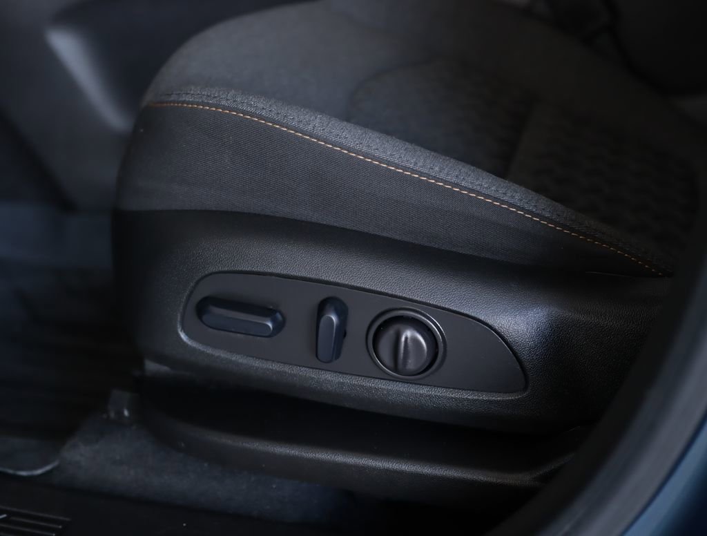 Used 2024 Chevrolet Equinox LT w/ LPO, Floor Liner Package FWD image 19
