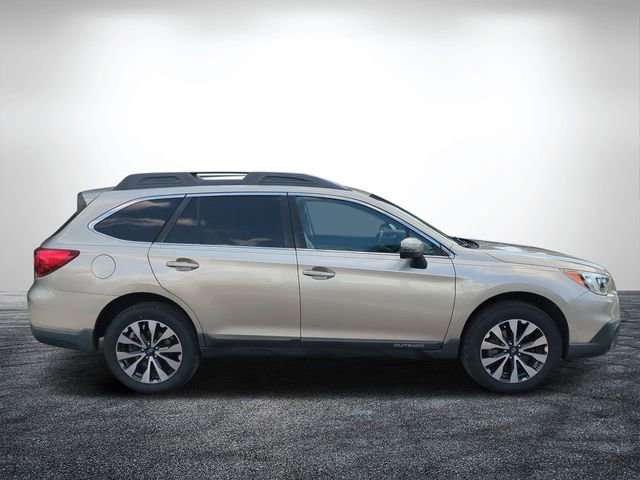 Used 2016 Subaru Outback 2.5i Limited AWD/4WD image 2