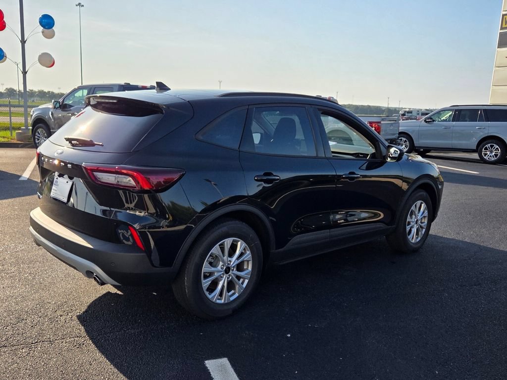 New 2026 Ford Escape Active w/ Tech Pack #1 FWD image 12