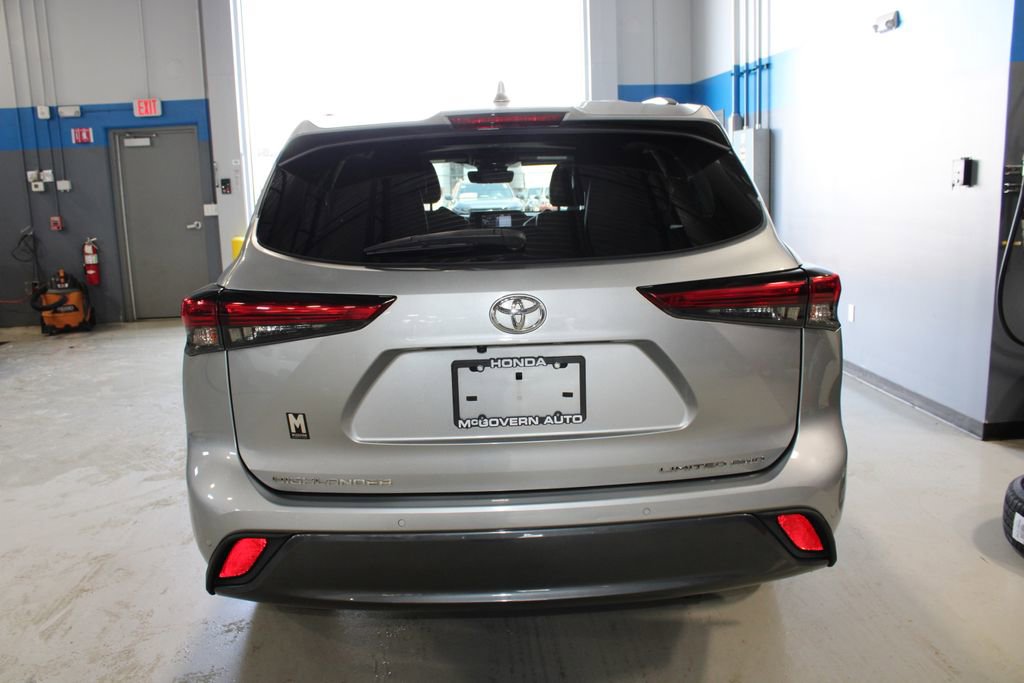 Used 2021 Toyota Highlander Limited AWD/4WD image 45