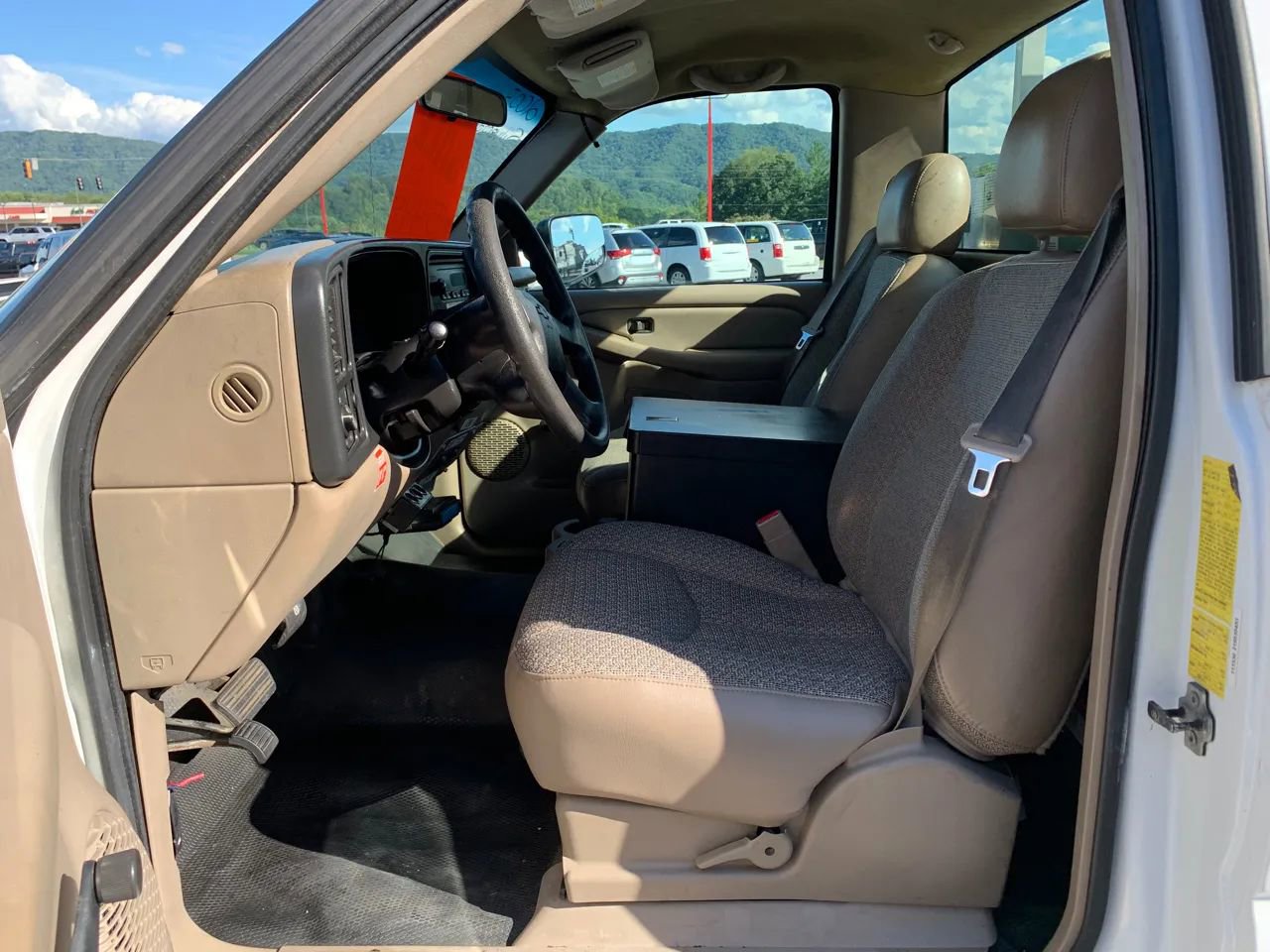 Used 2005 Chevrolet Silverado 2500 W/T RWD image 9
