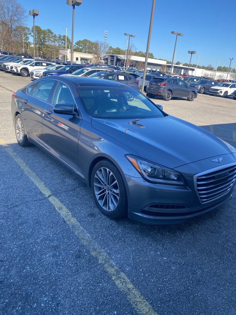 Used 2015 Hyundai Genesis 3.8 w/ Option Group 04 image 2