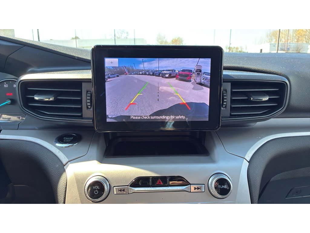 Used 2023 Ford Explorer XLT image 13