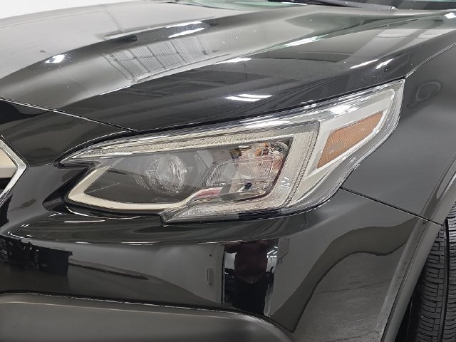 Used 2021 Subaru Outback Touring XT AWD/4WD image 29
