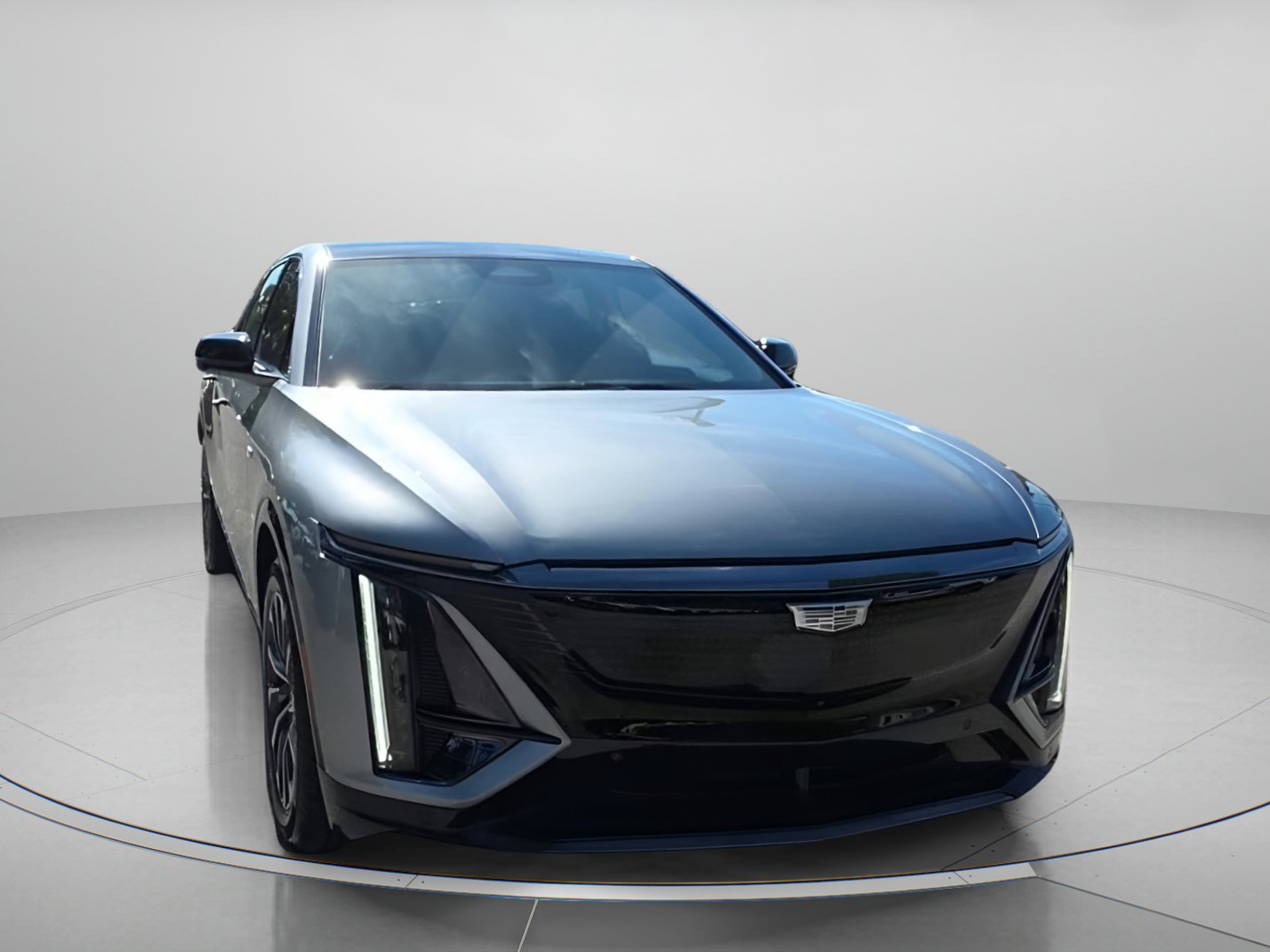 Used 2024 Cadillac Lyriq Sport image 5