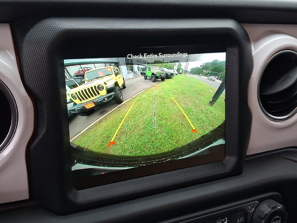 Certified 2023 Jeep Wrangler Rubicon w/ LED Lighting Group AWD/4WD image 18
