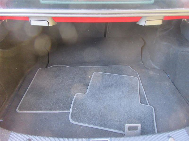 Used 2014 Mercedes-Benz C 250 Sedan image 8