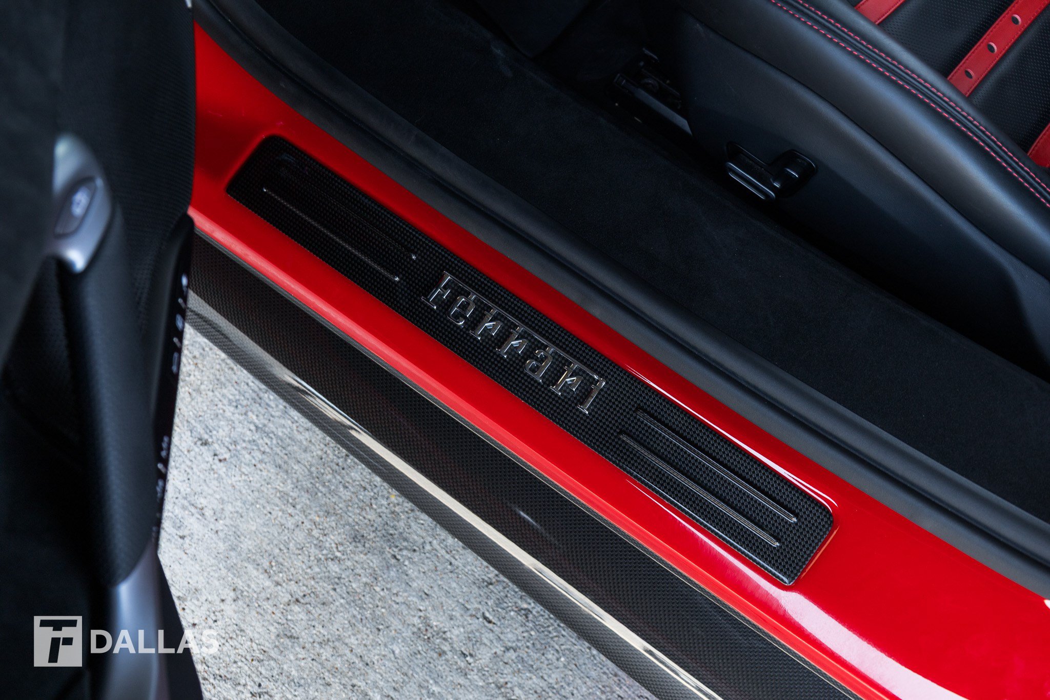 Used 2025 Ferrari 296 GTS RWD image 25