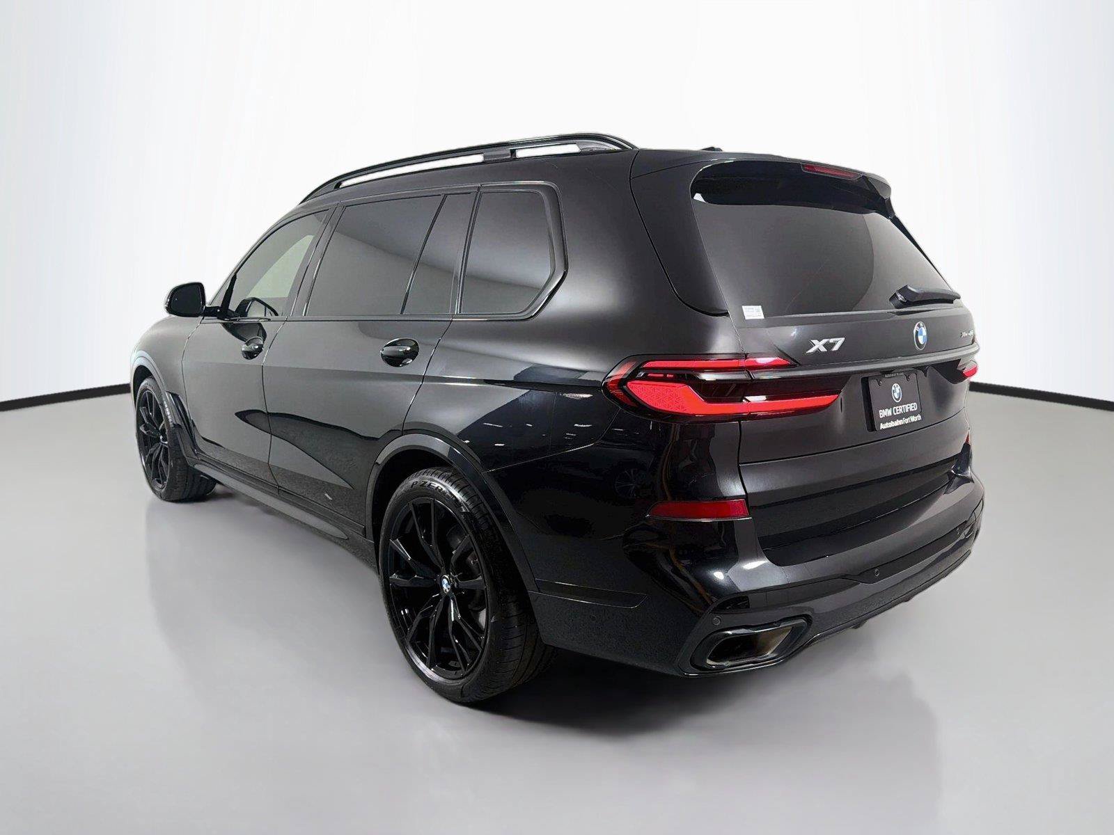 Used 2024 BMW X7 xDrive40i w/ M Sport Package AWD/4WD image 7