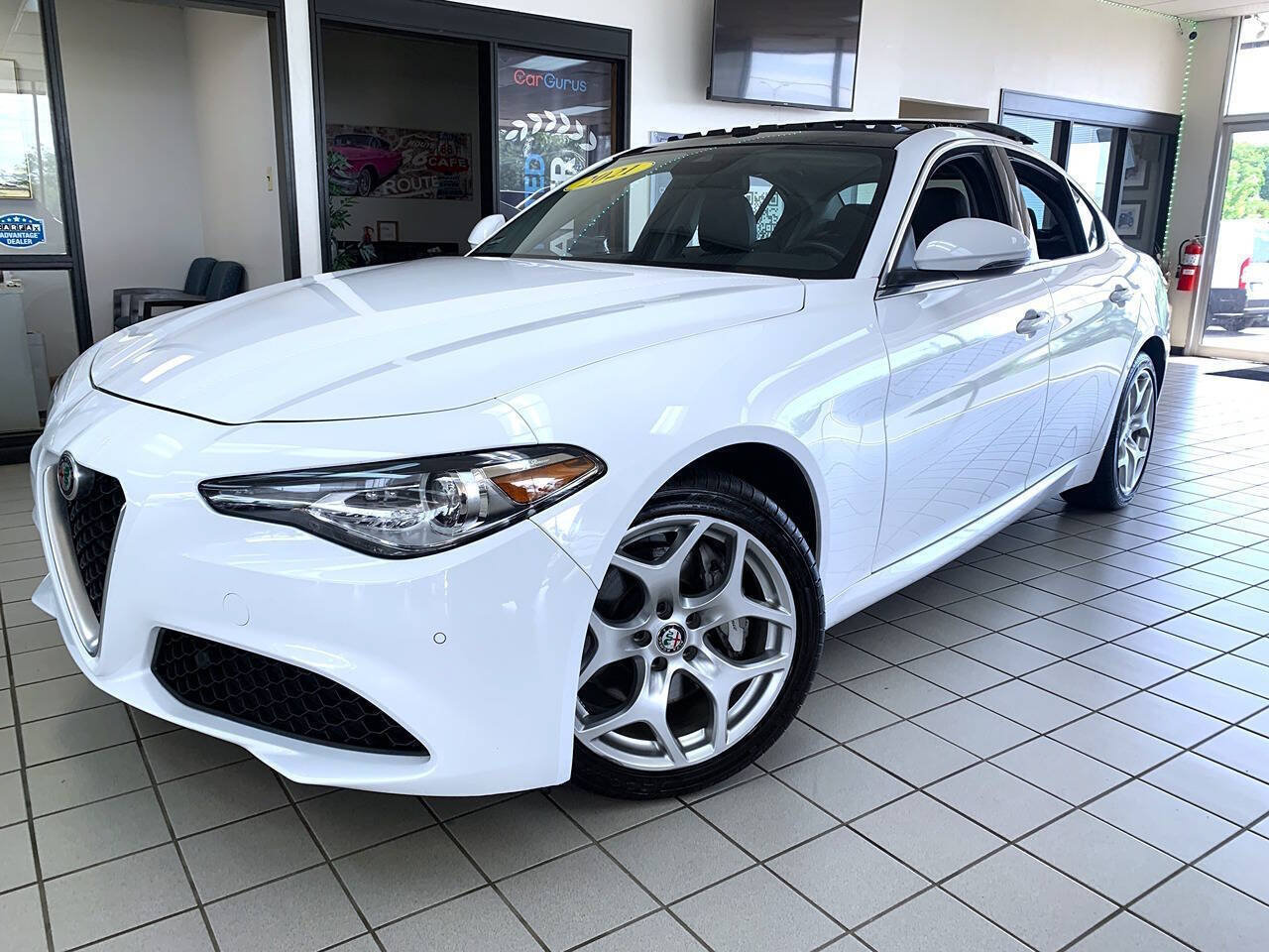 Used 2021 Alfa Romeo Giulia Ti w/ Active Assist 2 Package TI AWD/4WD image 2