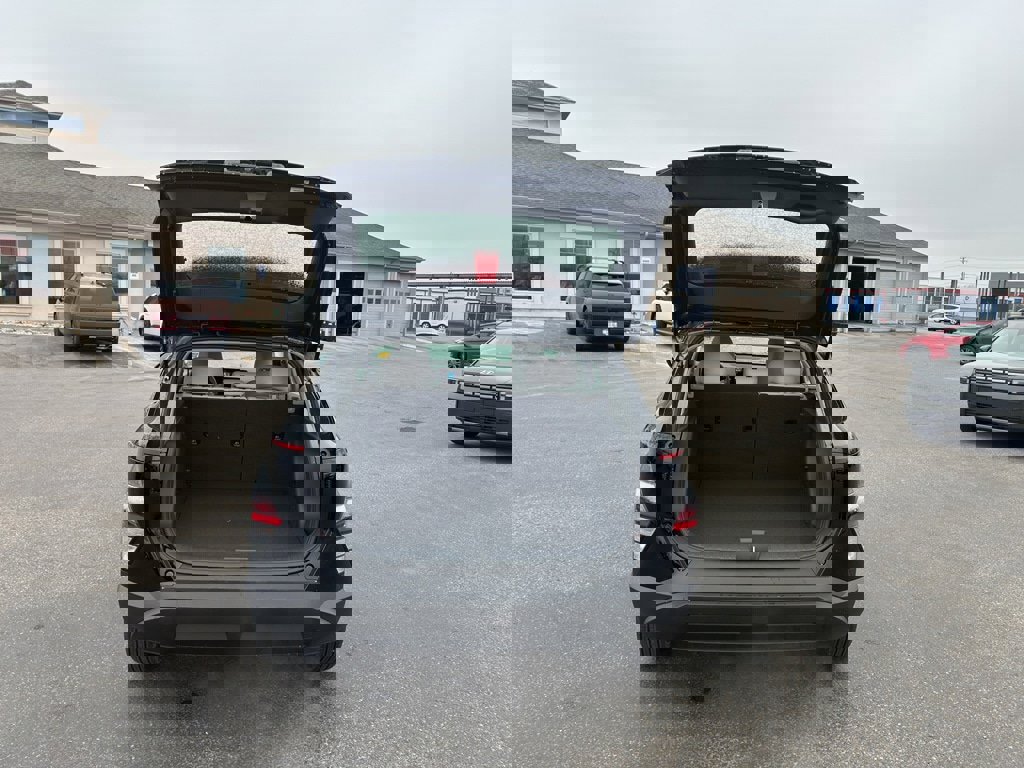 New 2026 Hyundai Kona SE image 19