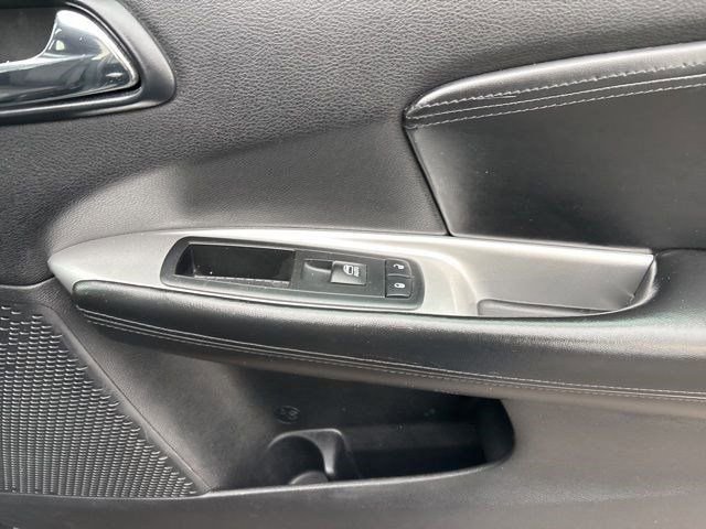 Used 2014 Dodge Journey Limited image 40