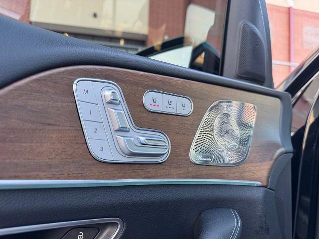 Used 2022 Mercedes-Benz GLS 450 4MATIC image 21