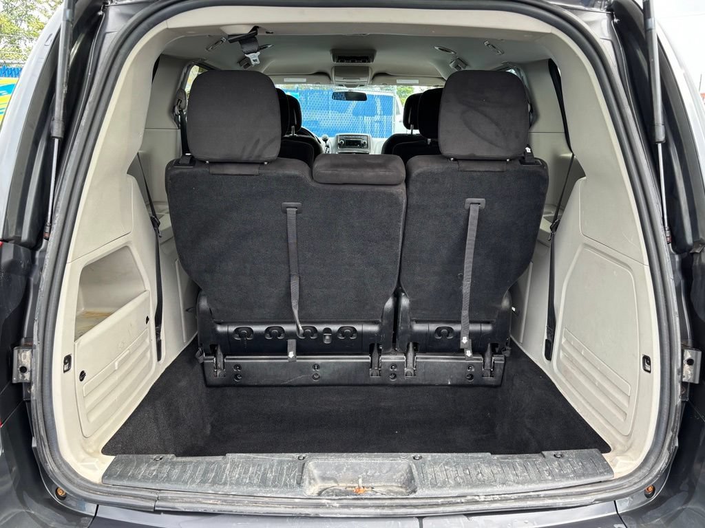 Used 2012 Dodge Grand Caravan Crew FWD image 6
