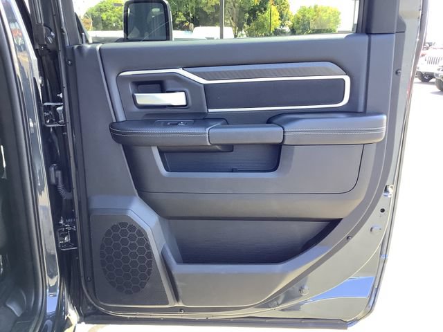Used 2025 RAM 2500 Big Horn AWD/4WD image 34