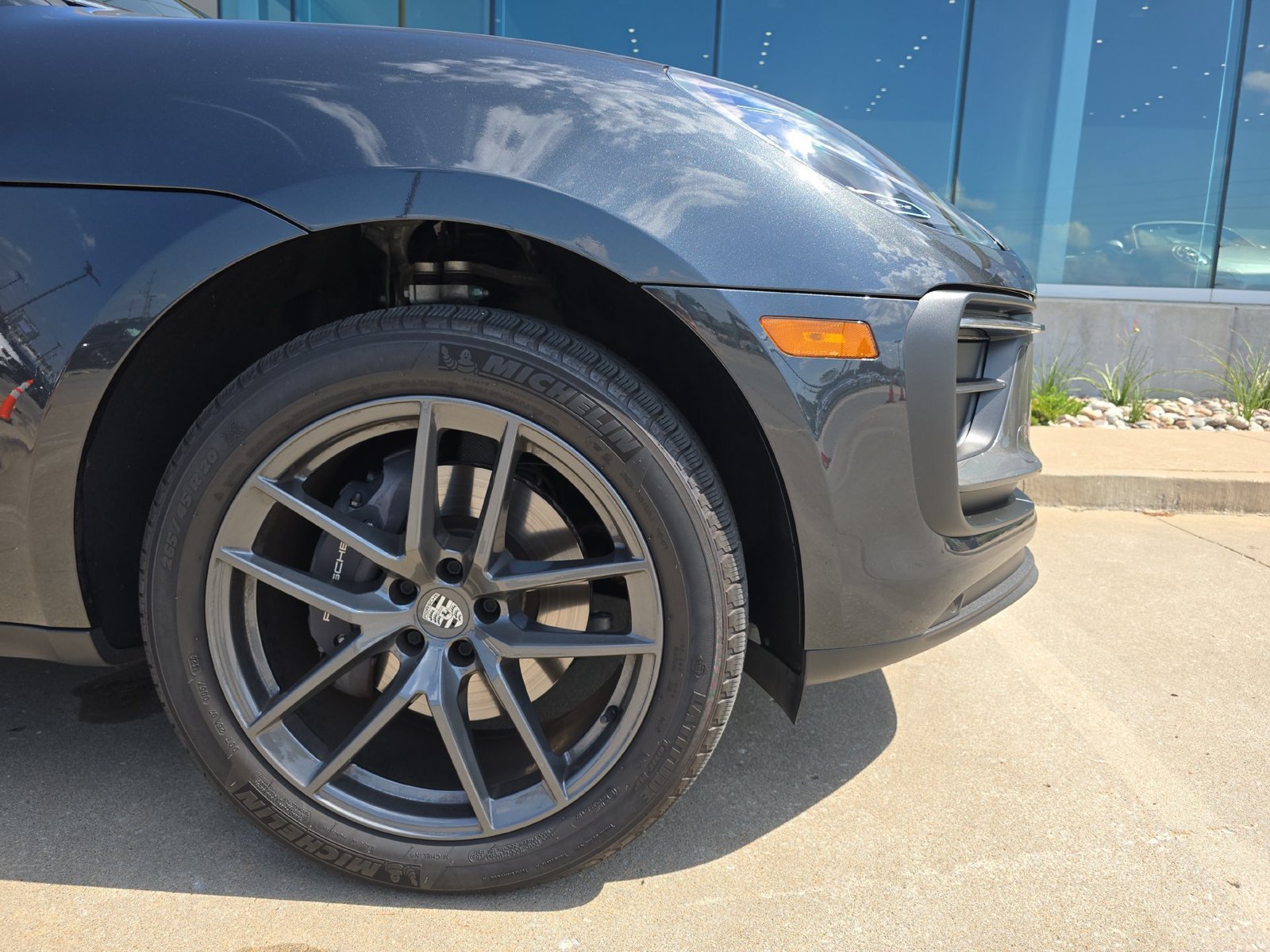 Certified 2026 Porsche Macan Turbo AWD/4WD image 11