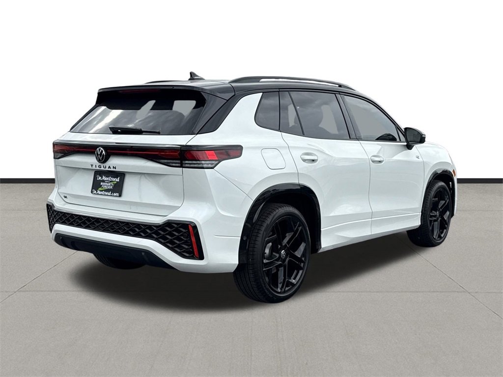 New 2026 Volkswagen Tiguan SE R-Line image 5