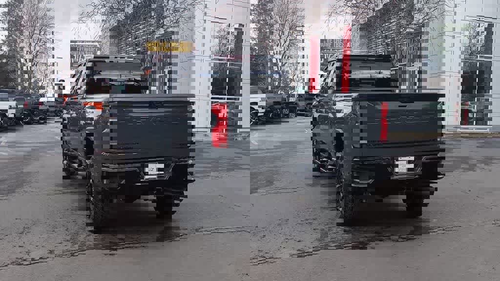 Used 2025 Chevrolet Silverado 3500 LTZ w/ LTZ Plus Package image 7