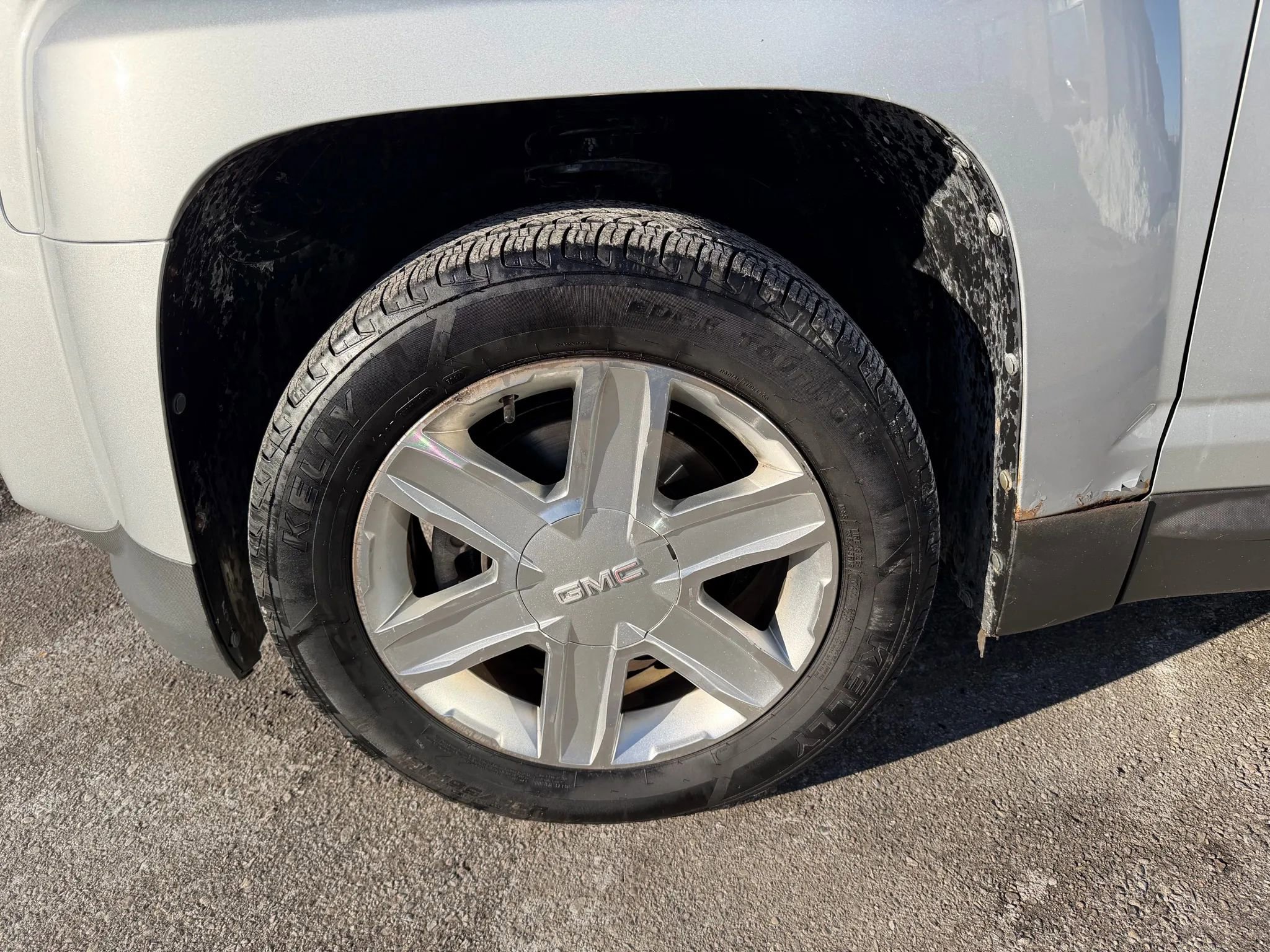 Used 2011 GMC Terrain SLE image 9