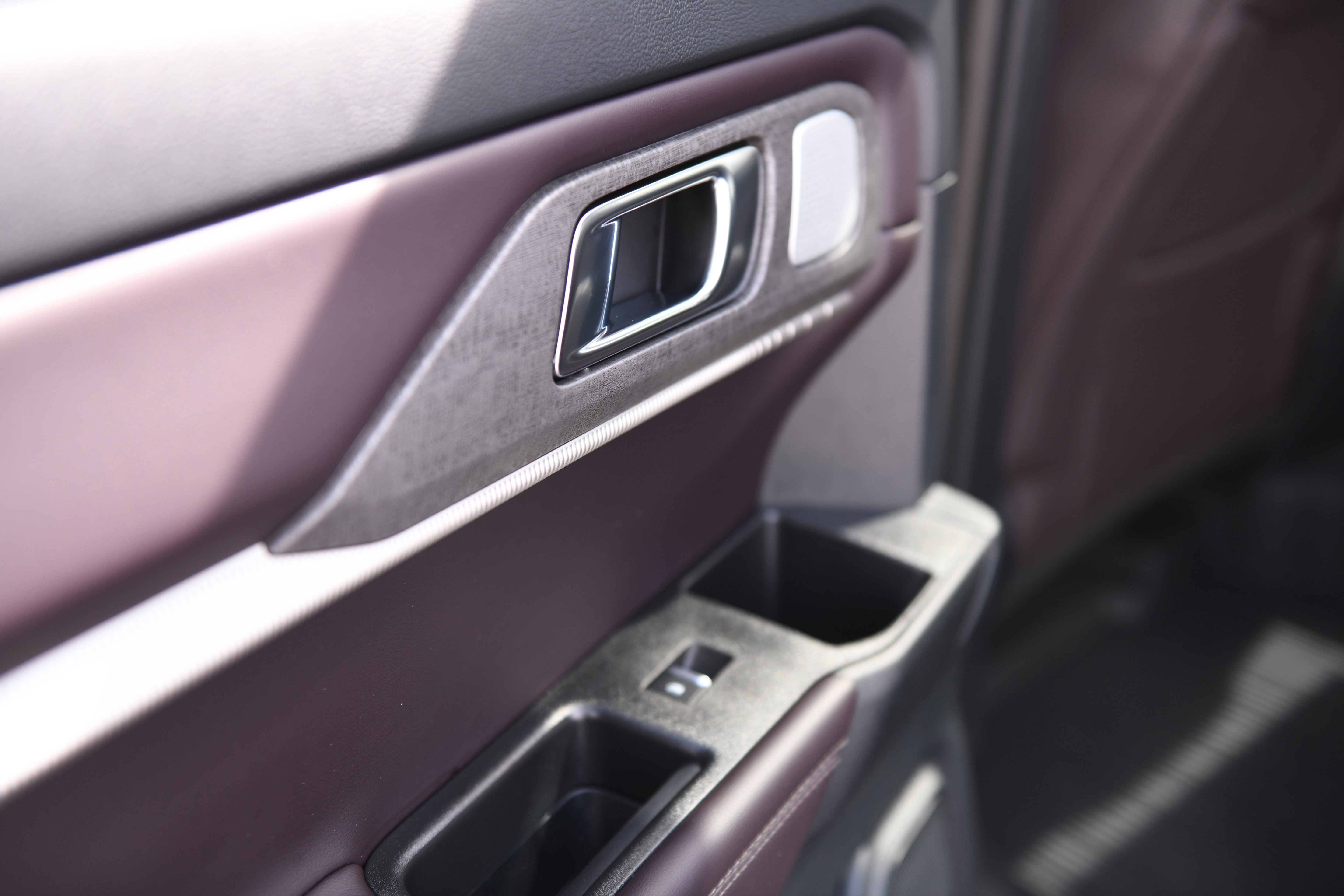 New 2026 Ford Explorer Platinum RWD image 14
