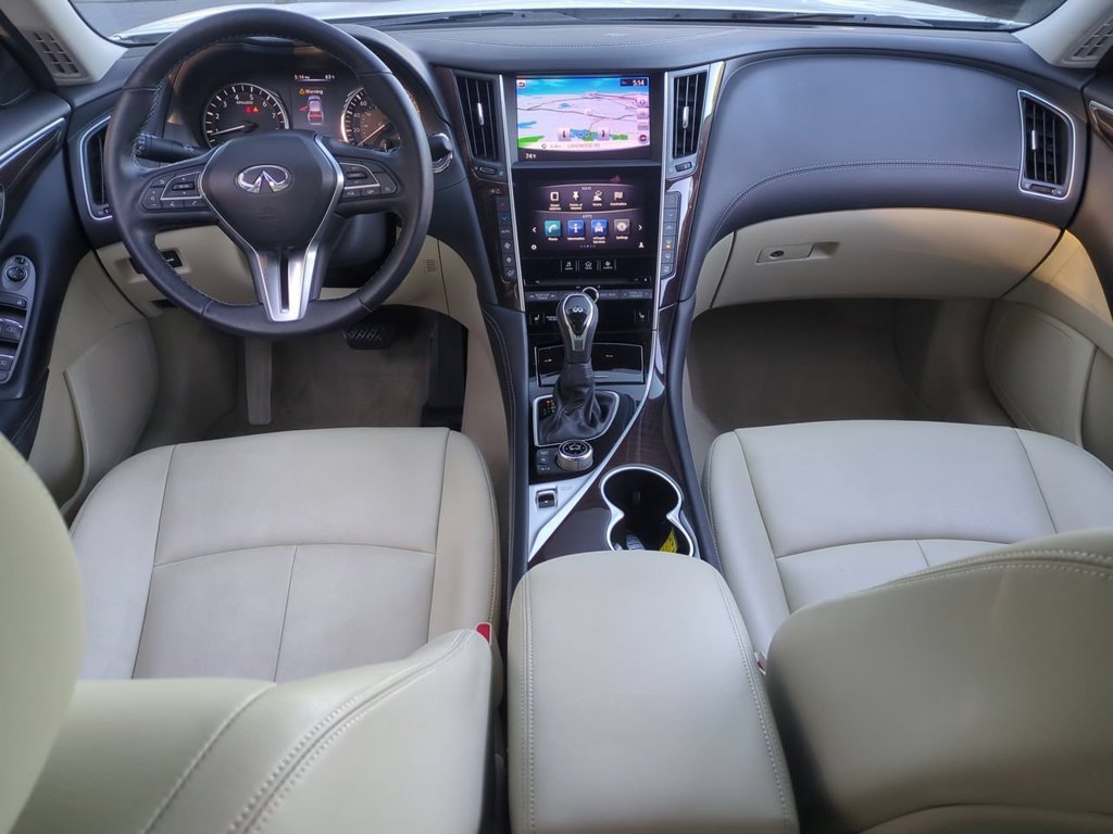 Used 2018 INFINITI Q50 Luxe w/ Essential Package (3.0T Luxe) AWD/4WD image 24