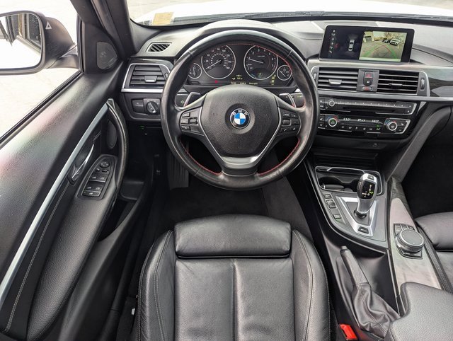 Used 2018 BMW 330e w/ Premium Package image 27