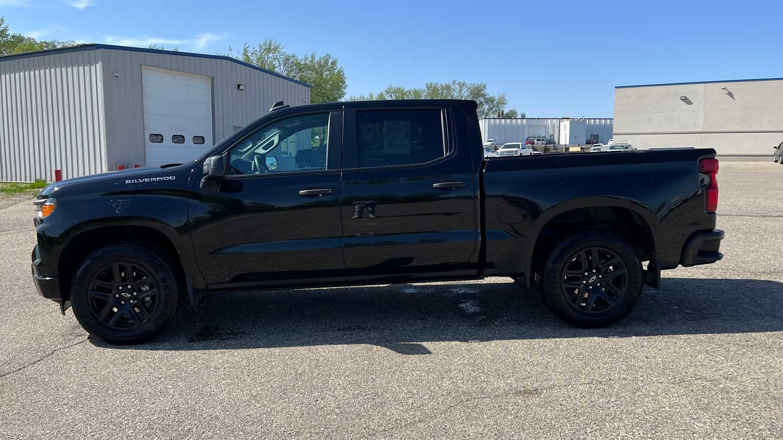 Used 2023 Chevrolet Silverado 1500 Custom AWD/4WD image 6