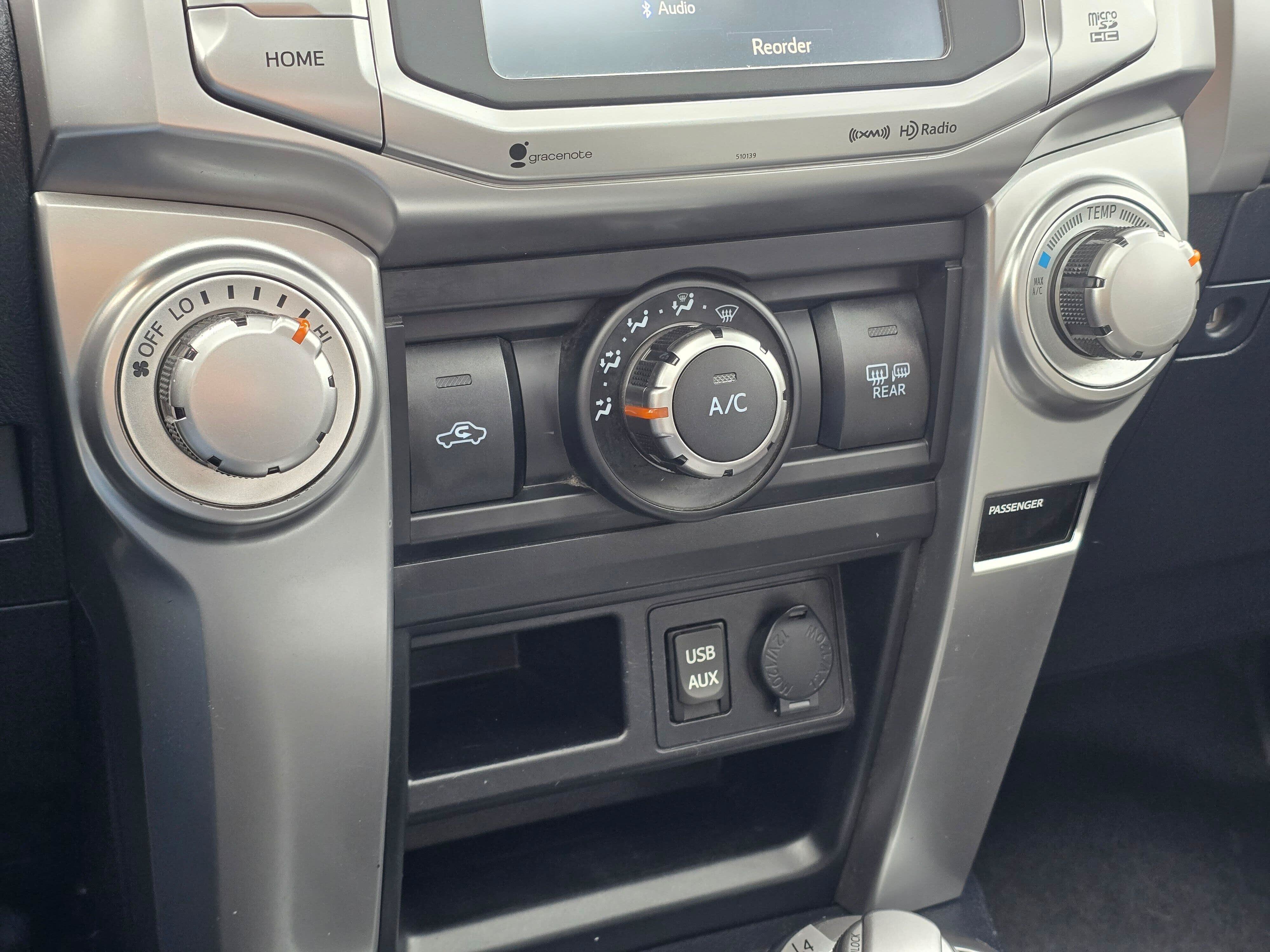 Used 2018 Toyota 4Runner SR5 Premium AWD/4WD image 29