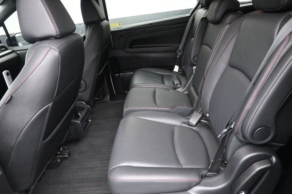 Used 2026 Honda Odyssey Sport-L image 13