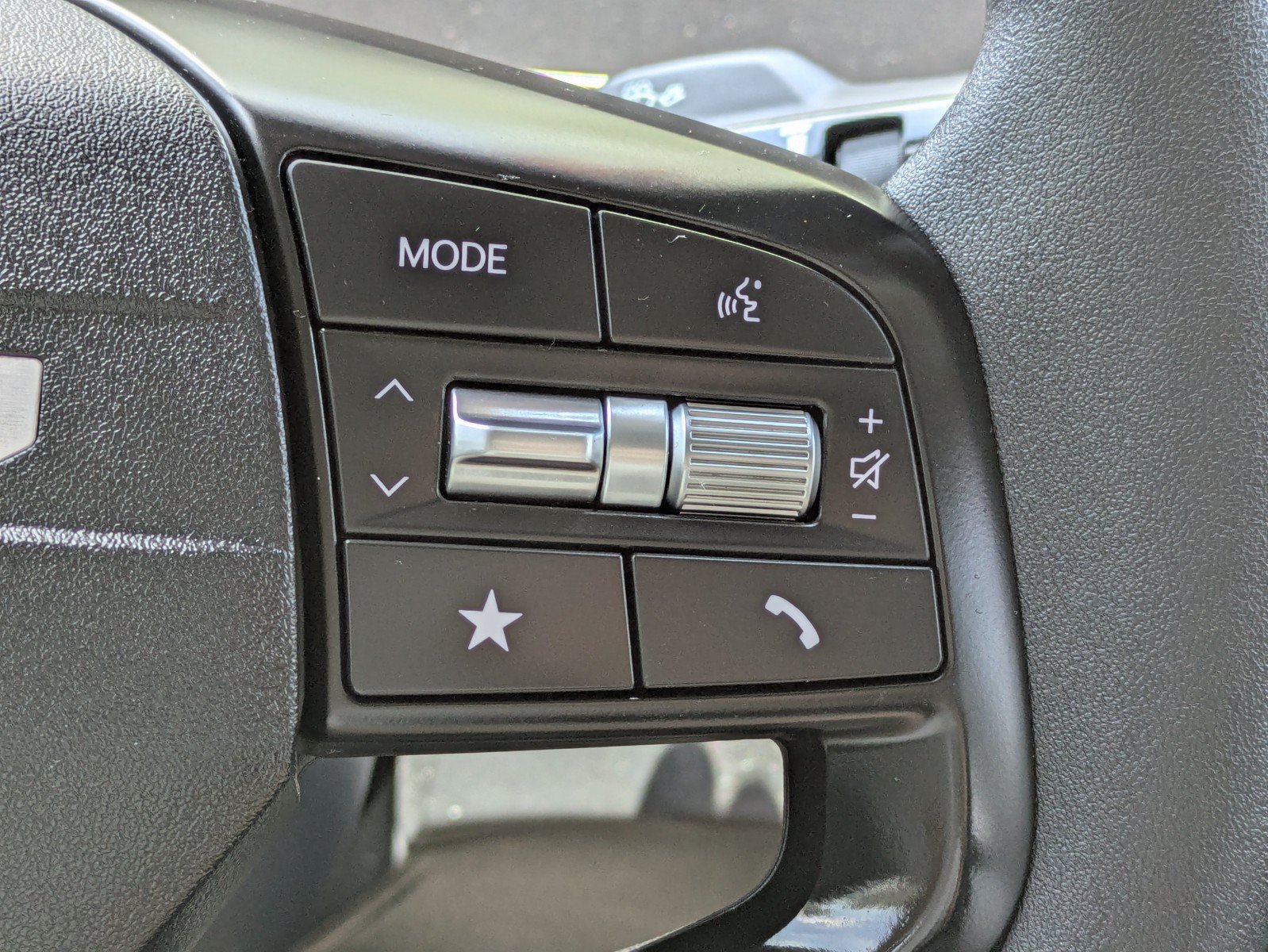 Certified 2025 Kia K4 LXS FWD image 18