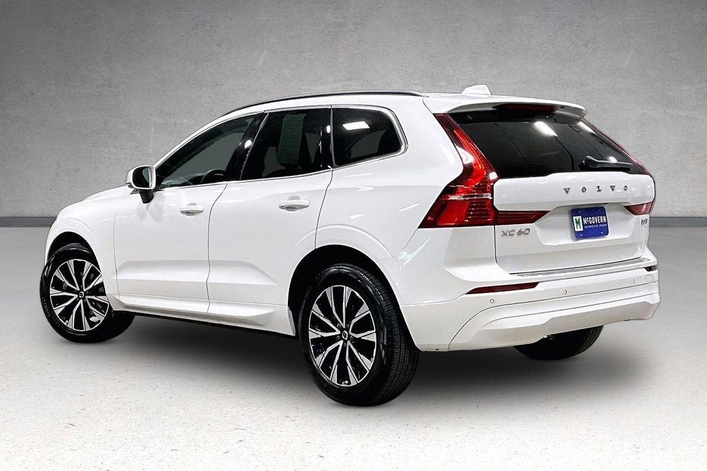 Certified 2023 Volvo XC60 B5 Core w/ Climate Package AWD/4WD image 4
