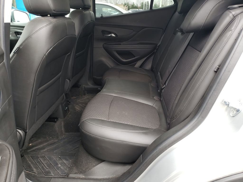 Used 2022 Buick Encore Preferred w/ Safety Package image 24