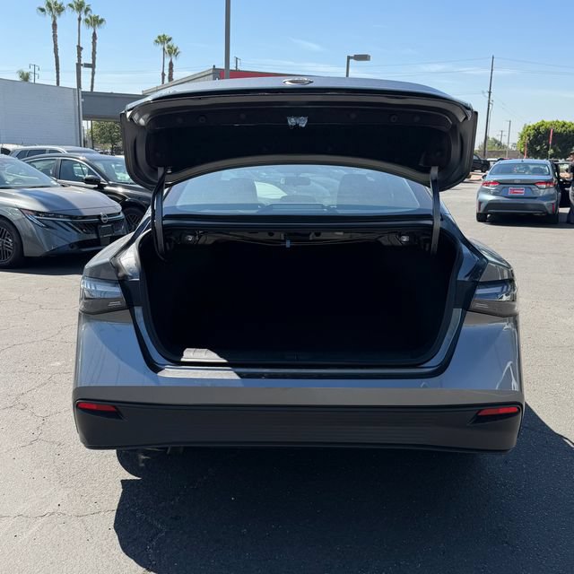New 2026 Nissan Sentra SV w/ Floor Mat Package FWD image 7