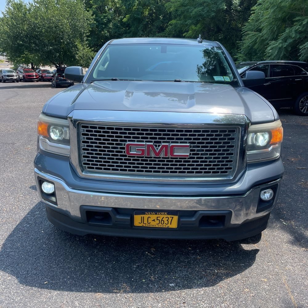 Used 2015 GMC Sierra 1500 SLE w/ SLE Value Package AWD/4WD image 2