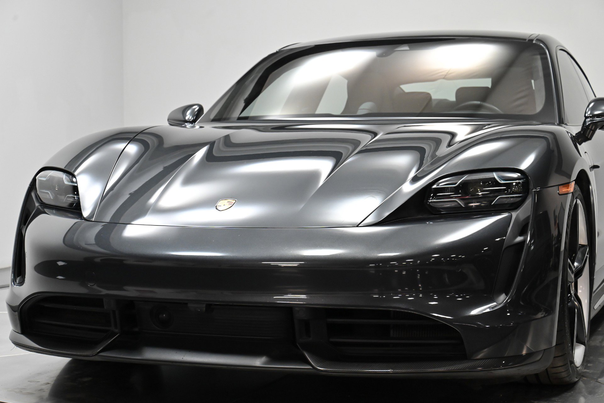 Used 2021 Porsche Taycan Turbo S image 40