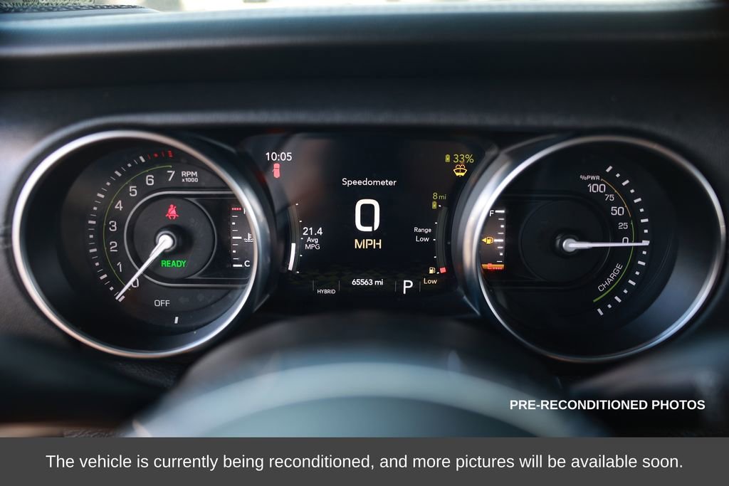 Used 2022 Jeep Wrangler Unlimited Sahara w/ Safety Group image 16