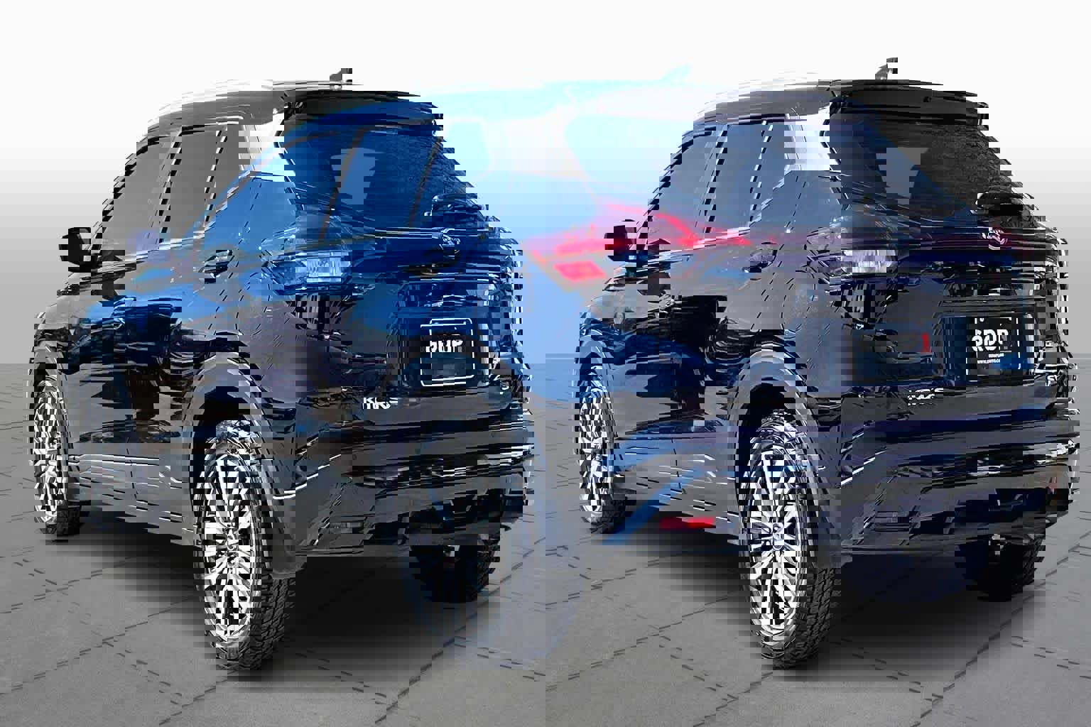 Used 2024 Nissan Kicks SV image 12