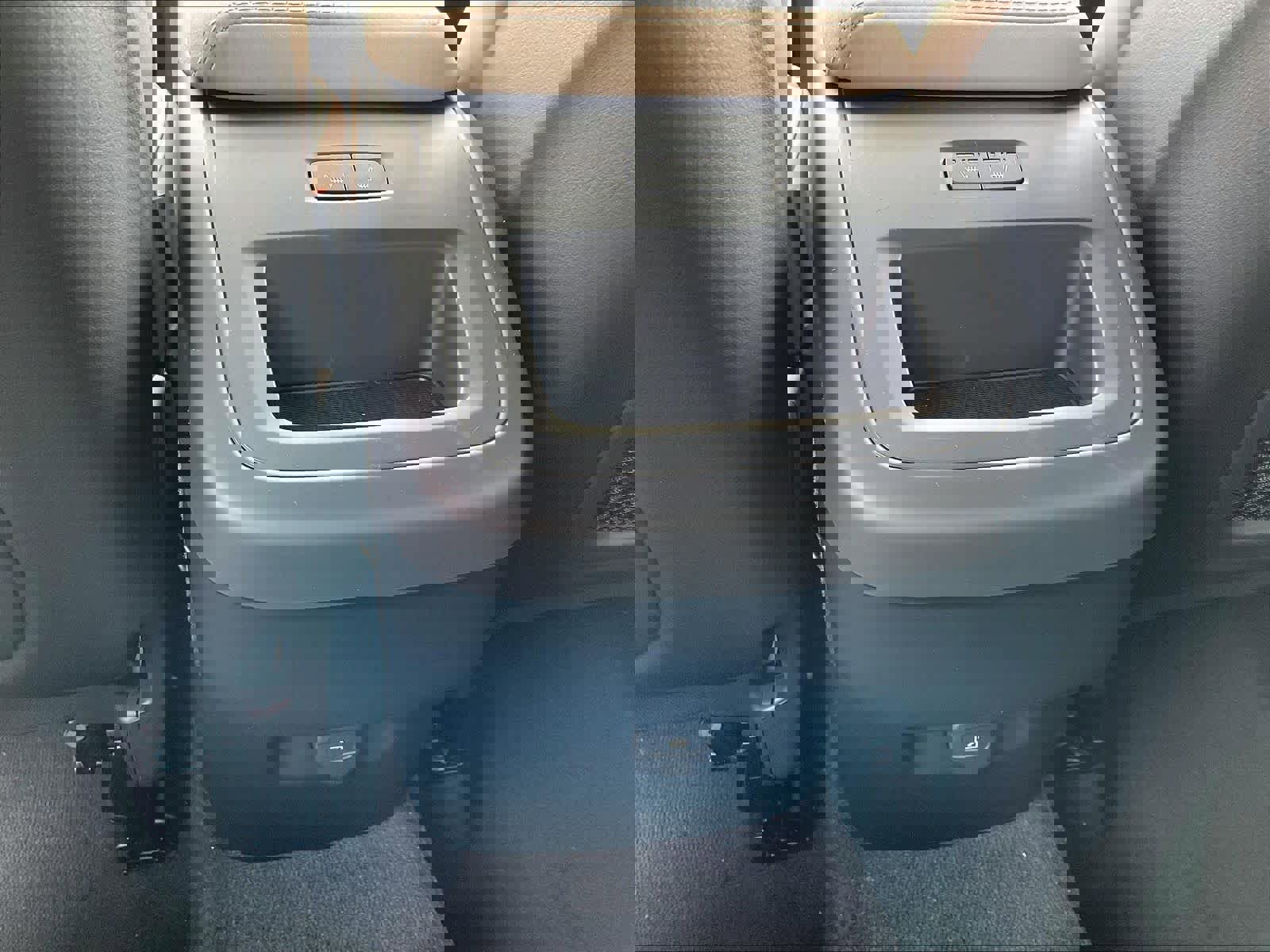 New 2026 Volvo XC60 B5 Plus w/ Protection Package Premier image 16